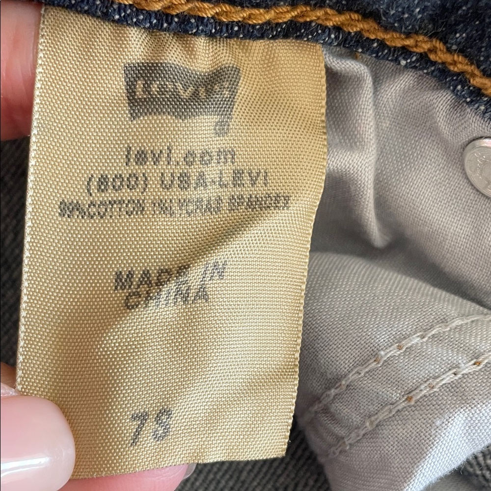 Levi's 524 Dark Blue Skinny Jeans - Picture 3 of 4